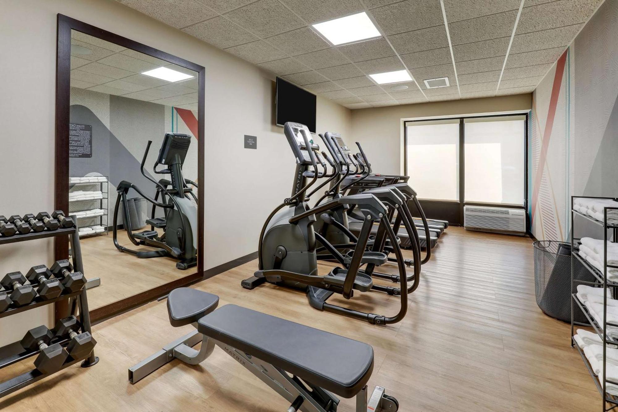 Drury Inn & Suites Birmingham Lakeshore Drive Bagian luar foto