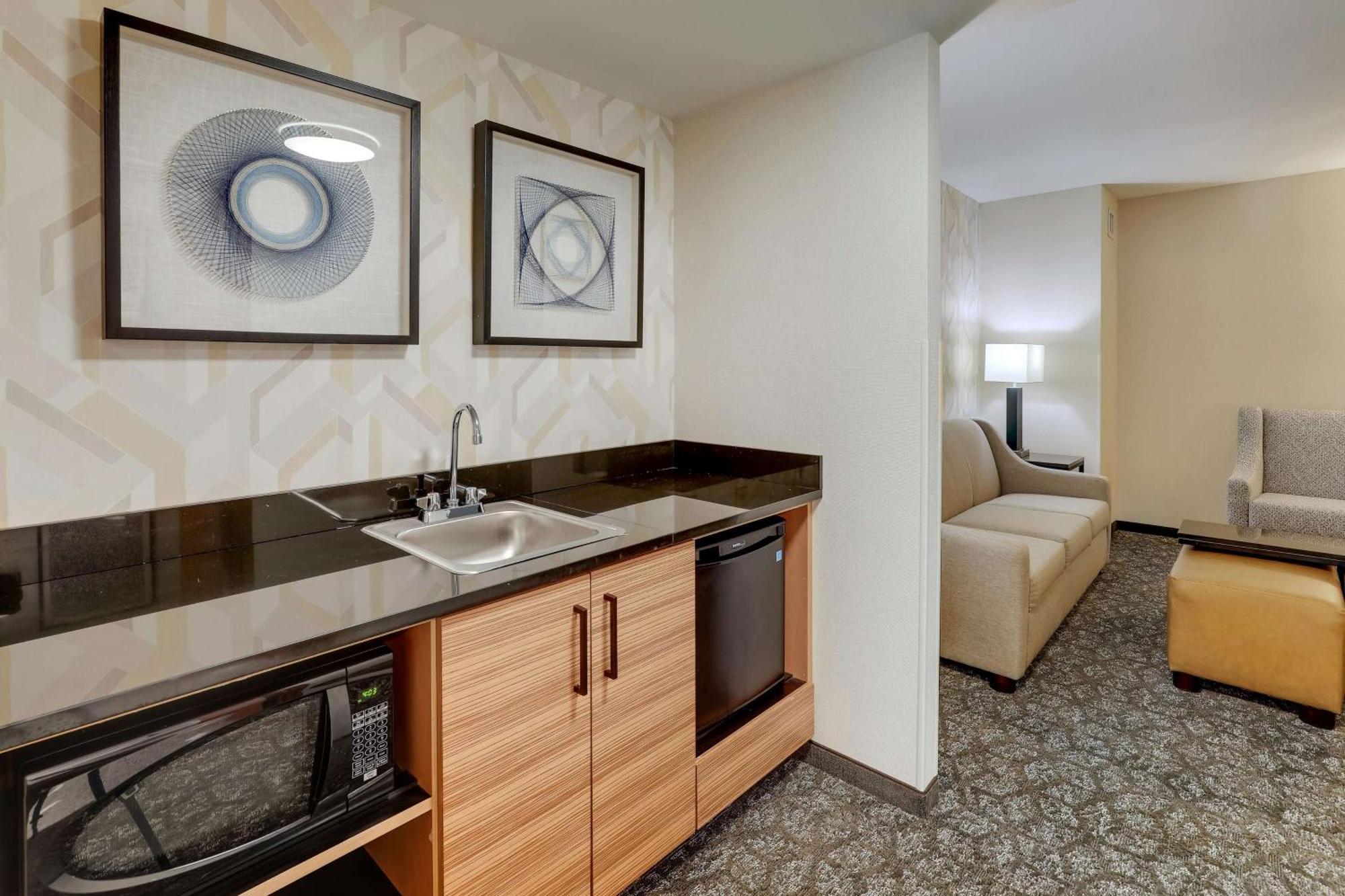 Drury Inn & Suites Birmingham Lakeshore Drive Bagian luar foto