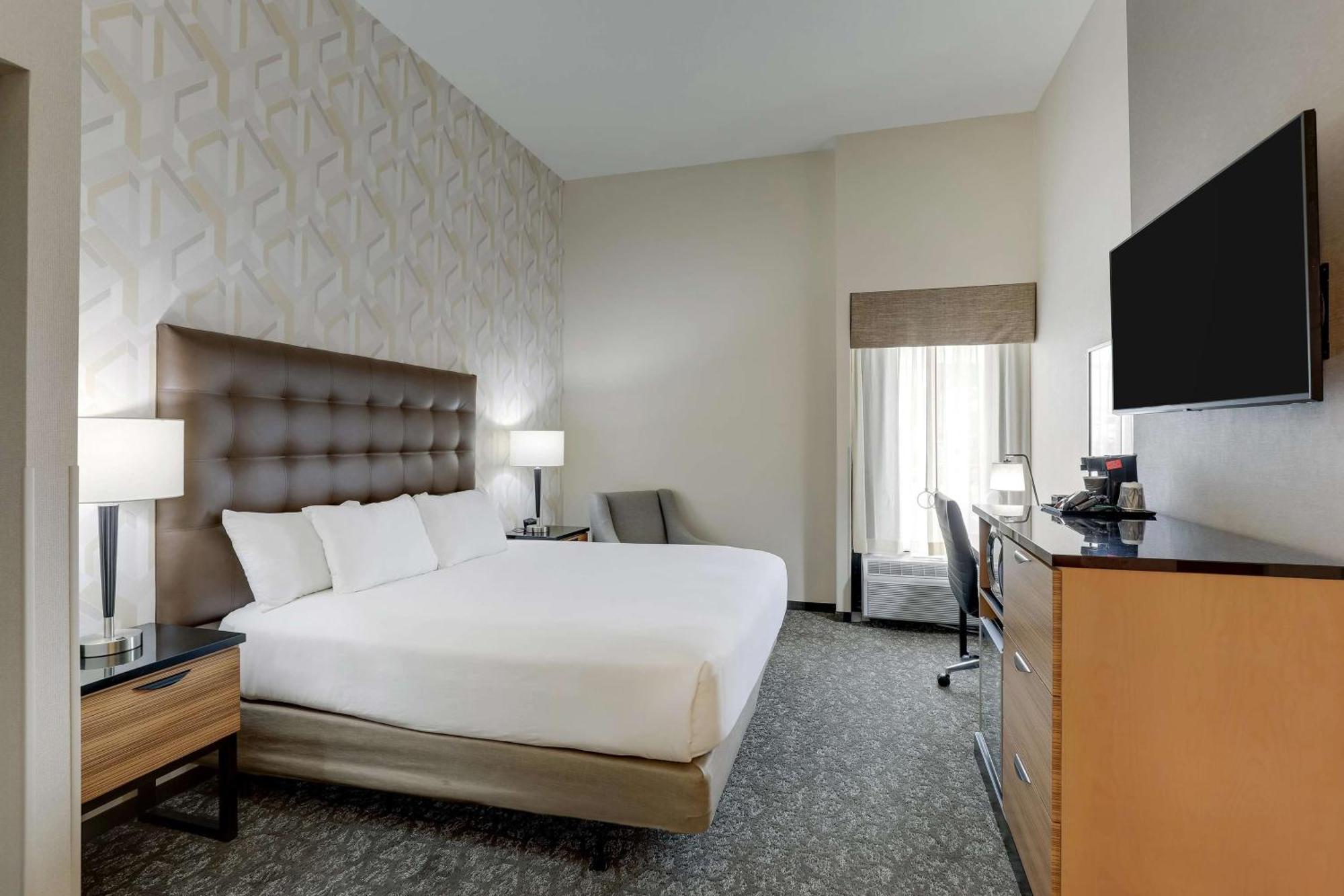 Drury Inn & Suites Birmingham Lakeshore Drive Bagian luar foto